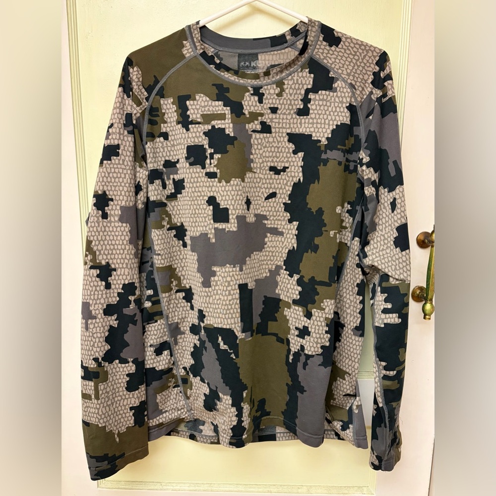 KUIU PELOTON Long Sleeve T-Shirt. Men’s L